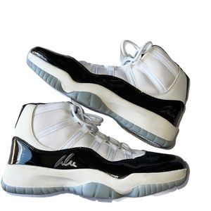 Luka Doncic Signed Basketball Shoes size 11